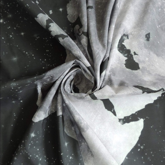 Black & White World Map Wall Hanging Tapestry - Picture 4 of 6